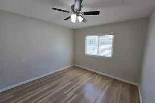 5640 Birchmont Dr, Houston, TX 77091 - Photo 22