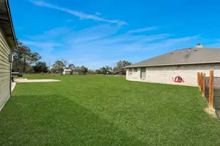 3608 Kristen Dr, Highlands, TX 77562 - Photo 38