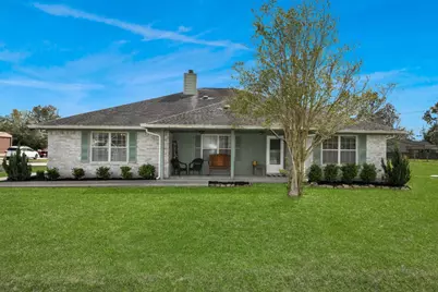 3608 Kristen Drive, Highlands, TX 77562 - Photo 2