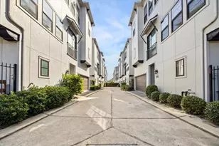 1214 W 25th St, Houston, TX 77008 - Photo 32