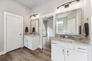 1214 W 25th St, Houston, TX 77008 - Photo 22