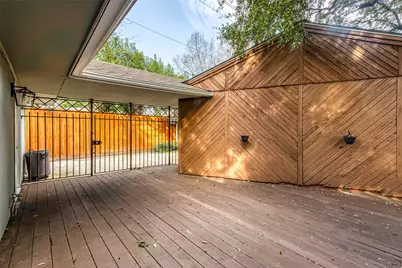 7810 Locke Lane, Houston, TX 77063 - Photo 2