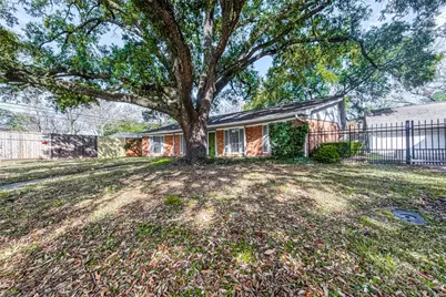 7810 Locke Lane, Houston, TX 77063 - Photo 36