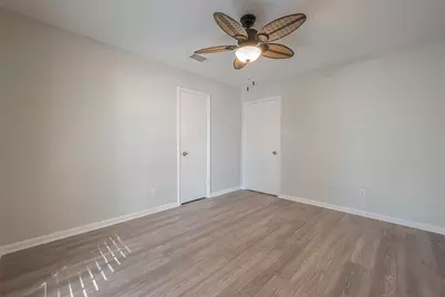 7810 Locke Lane, Houston, TX 77063 - Photo 14