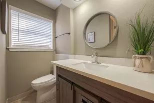 7810 Locke Ln, Houston, TX 77063 - Photo 24