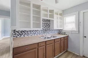 300 W James St, Baytown, TX 77520 - Photo 8