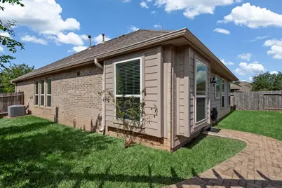 2217 Pine Creek Court, Conroe, TX 77301 - Photo 22