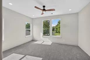 8027 Betty Boop St, Houston, TX 77028 - Photo 36