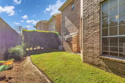2819 Briarhurst Park, Houston, TX 77057 - Photo 32