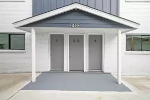 2403 Cleburne St, Houston, TX 77004 - Photo 2