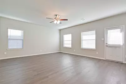 983 Golden Willow Lane, Conroe, TX 77304 - Photo 8
