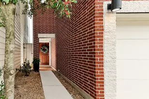 650 Westcross St, Houston, TX 77018 - Photo 2