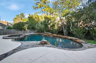10 E Artist Grove Cir, The Woodlands, TX 77382 - Photo 44