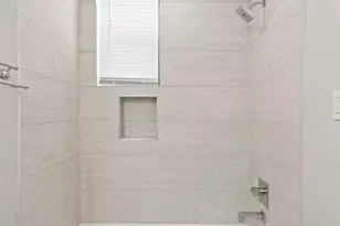 1613 Wheeler St, Houston, TX 77004 - Photo 18