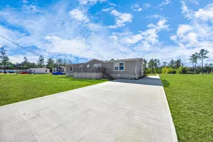 20042 Kincaid Dr, Conroe, TX 77306 - Photo 1