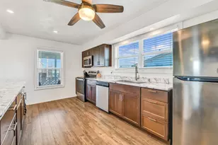16725 Edward Teach Rd, Jamaica Beach, TX 77554 - Photo 14