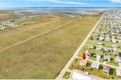 16725 Edward Teach Road, Jamaica Beach, TX 77554 - Photo 4