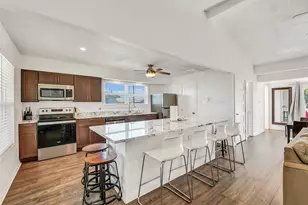 16725 Edward Teach Rd, Jamaica Beach, TX 77554 - Photo 12