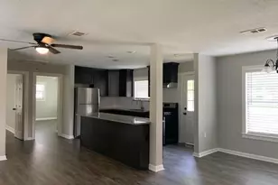 1000 Thomas Ave, Conroe, TX 77301 - Photo 2