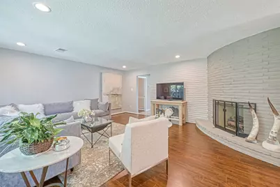 13914 Saint Marys Lane, Houston, TX 77079 - Photo 10