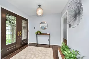 10051 Wickersham Ln, Houston, TX 77042 - Photo 4