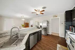 105 Lakeway Dr, Crockett, TX 75835 - Photo 4