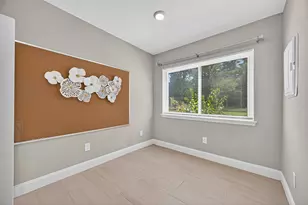 29902 E Hawthorne Dr, Spring, TX 77386 - Photo 16