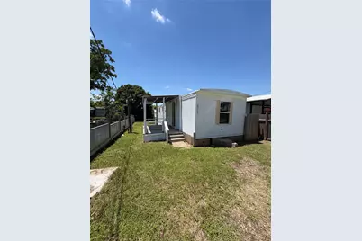 8979 Gladewood Street, Willis, TX 77318 - Photo 4