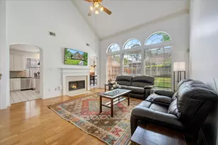 11827 Orchard Mountain Dr, Houston, TX 77059 - Photo 14