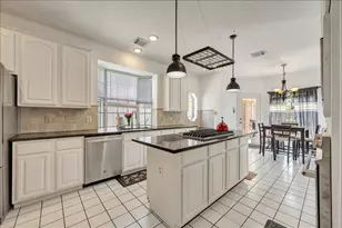 11827 Orchard Mountain Dr, Houston, TX 77059 - Photo 24