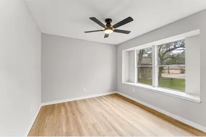 30 N Drifting Leaf Court, Spring, TX 77380 - Photo 6