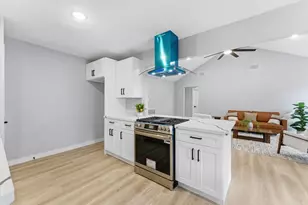 30 N Drifting Leaf Ct, The Woodlands, TX 77380 - Photo 18