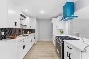 30 N Drifting Leaf Ct, The Woodlands, TX 77380 - Photo 16