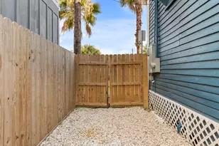 808 27th St, Galveston, TX 77550 - Photo 26