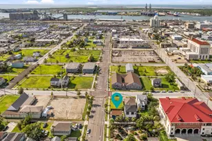 808 27th St, Galveston, TX 77550 - Photo 34