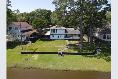 621 Brook Hollow Drive, Conroe, TX 77385 - Photo 6