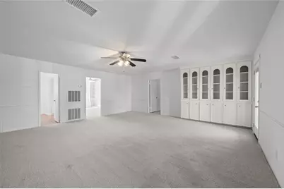 4702 Bayou Vista Drive, Houston, TX 77091 - Photo 4