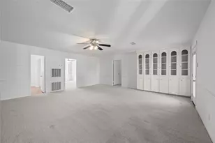 4702 Bayou Vista Dr, Houston, TX 77091 - Photo 4
