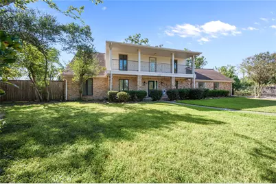 4702 Bayou Vista Drive, Houston, TX 77091 - Photo 2