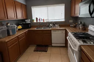 7819 Breda Dr, Baytown, TX 77521 - Photo 6
