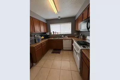 7819 Breda Drive, Baytown, TX 77521 - Photo 6