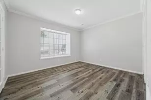 9031 Gaylord St, Houston, TX 77024 - Photo 8