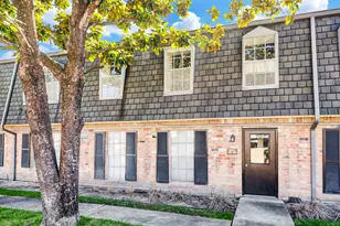 9031 Gaylord St, Houston, TX 77024 - Photo 2