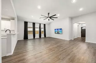 11323 Cora Ln, Willis, TX 77318 - Photo 8