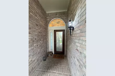 2922 Sandleigh Drive, Spring, TX 77388 - Photo 2