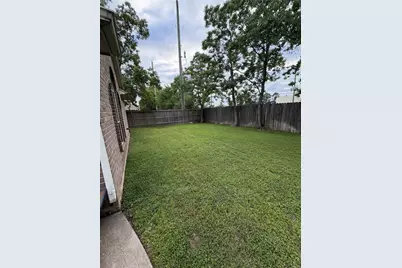 2922 Sandleigh Drive, Spring, TX 77388 - Photo 10