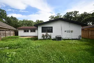 2431 Bayou Dr, League City, TX 77573 - Photo 24