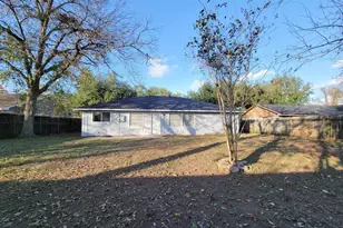 2024 Stones throw Dr, Bay City, TX 77414 - Photo 32