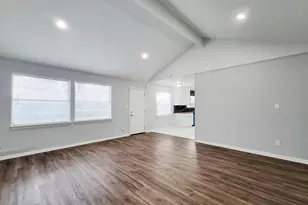 2024 Stones throw Dr, Bay City, TX 77414 - Photo 6