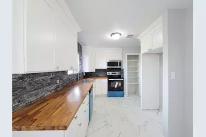 2024 Stonesthrow Drive, Bay City, TX 77414 - Photo 10